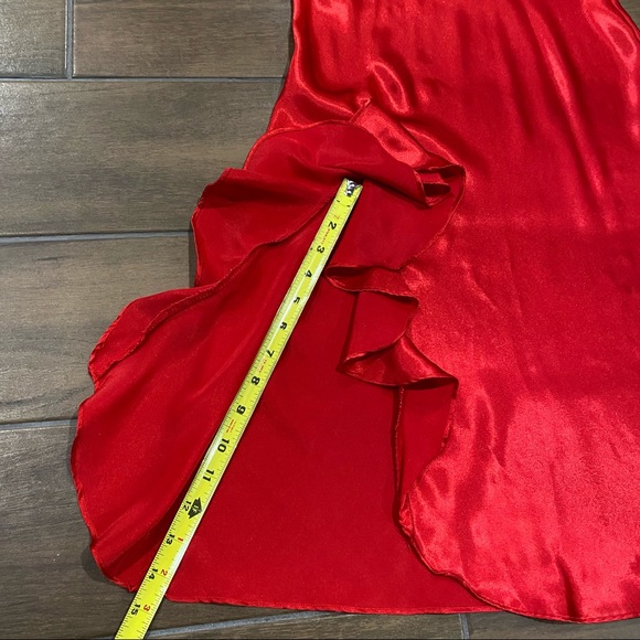 Asymmetrical Satin Red Dres w/Ruffle hem No Size🌹 - Picture 15 of 15